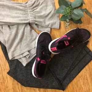 Pink and black Nike flex runs 🎽🏃‍♀️